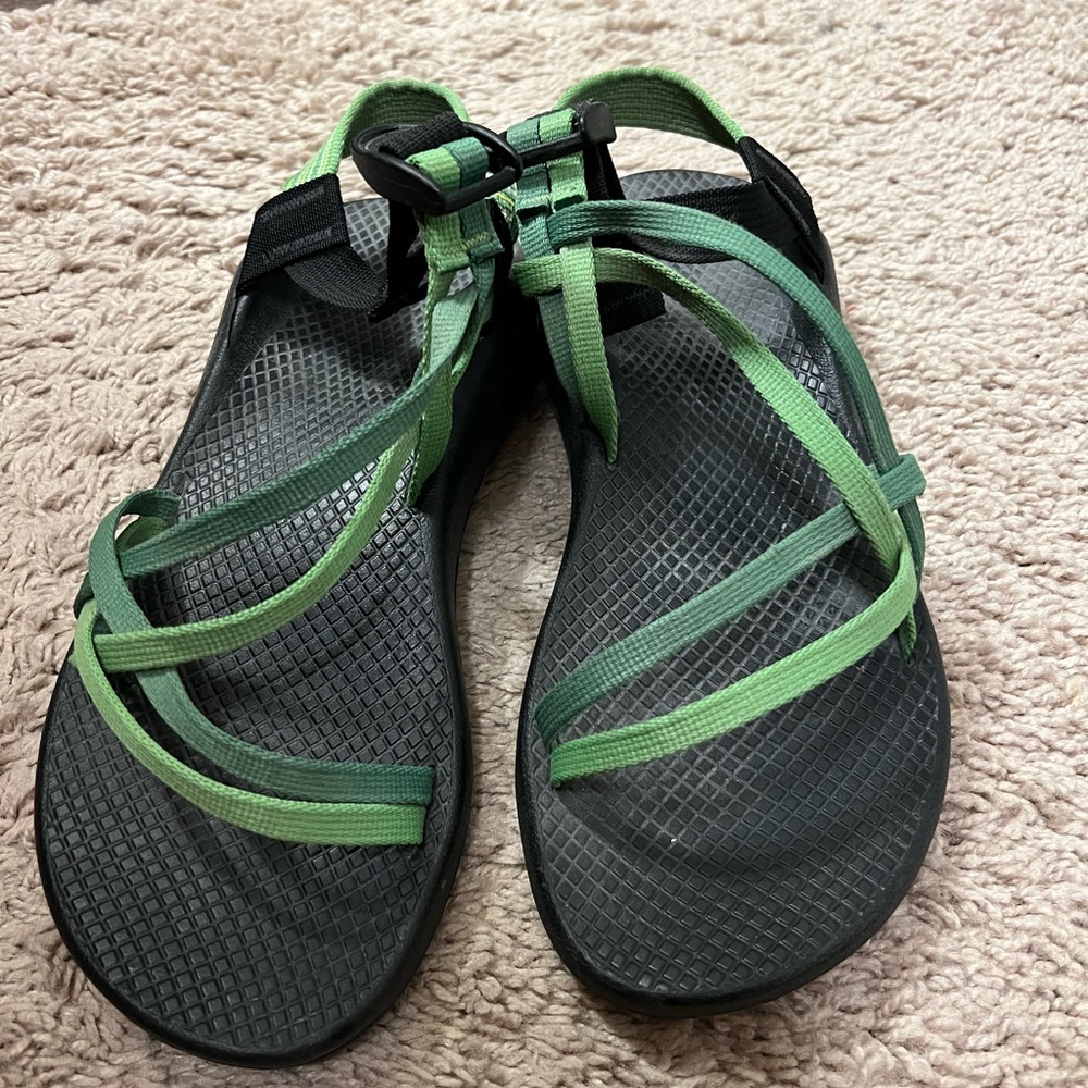 Chaco Size 8 Green Sandals
